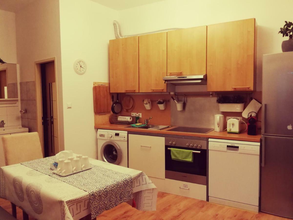 Jungle Apartment Vienna Self Check-In Dış mekan fotoğraf